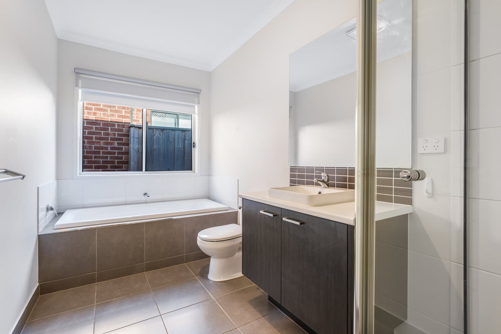 22 Meereen Street, Charlemont, Charlemont - Thumbnail 2