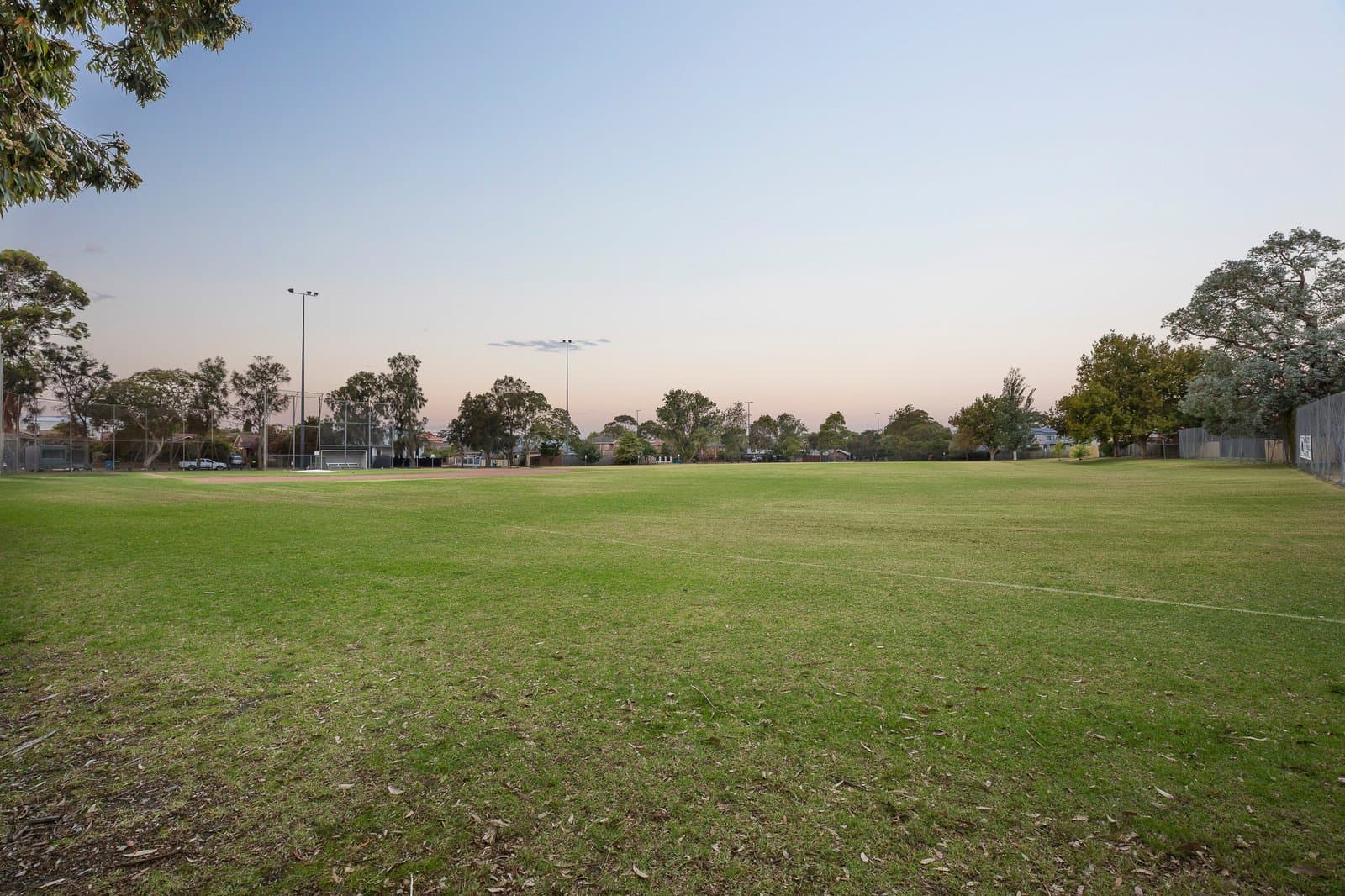 2/7 Widdop Crescent, Hampton East, Hampton East - Thumbnail 2