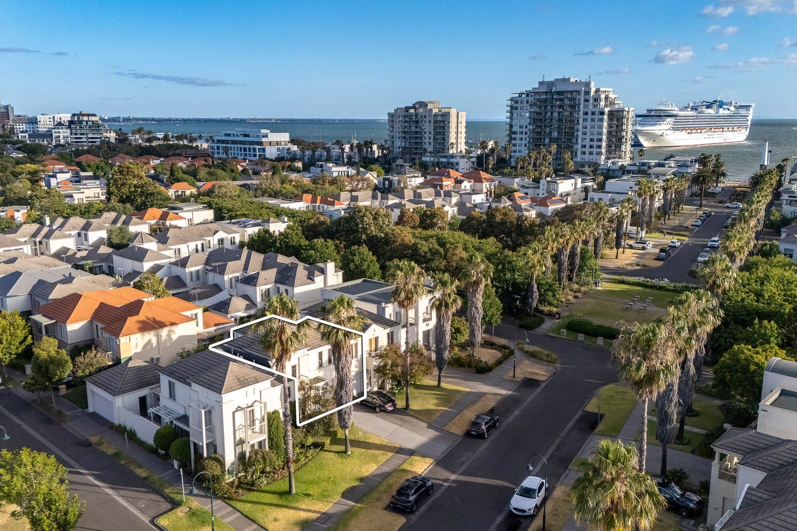 56 Beacon Vista, Port Melbourne, Port Melbourne - Image 1