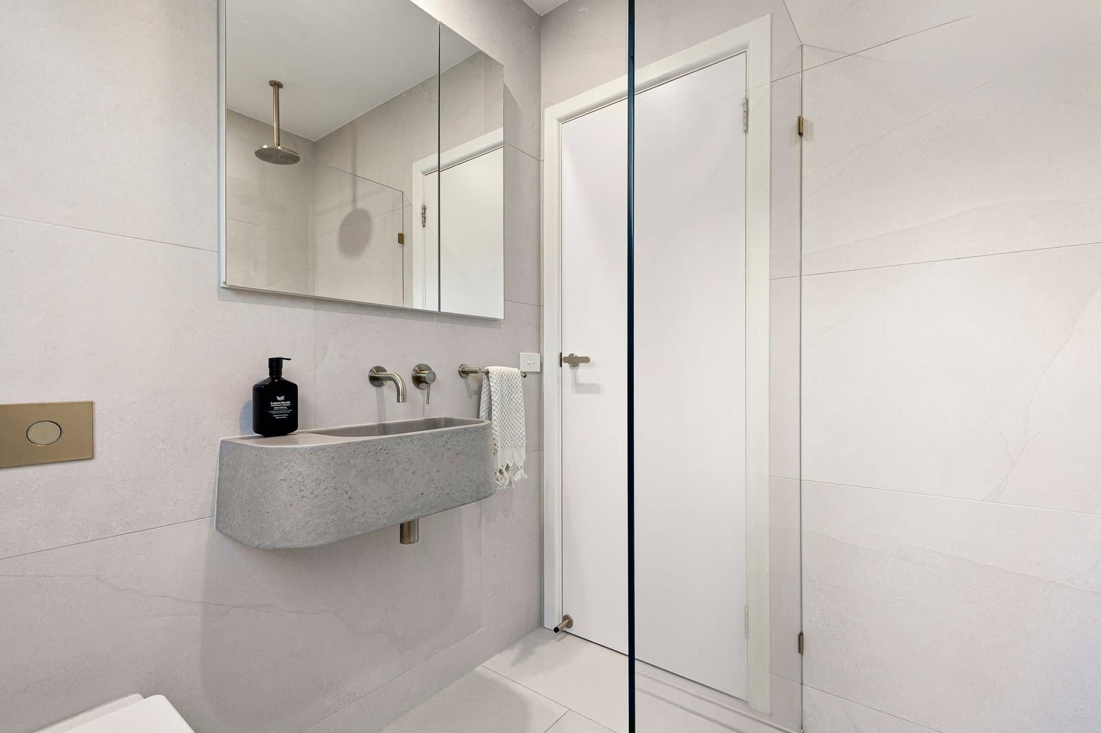2 Oaklands Court, Highett, Highett - Thumbnail 8