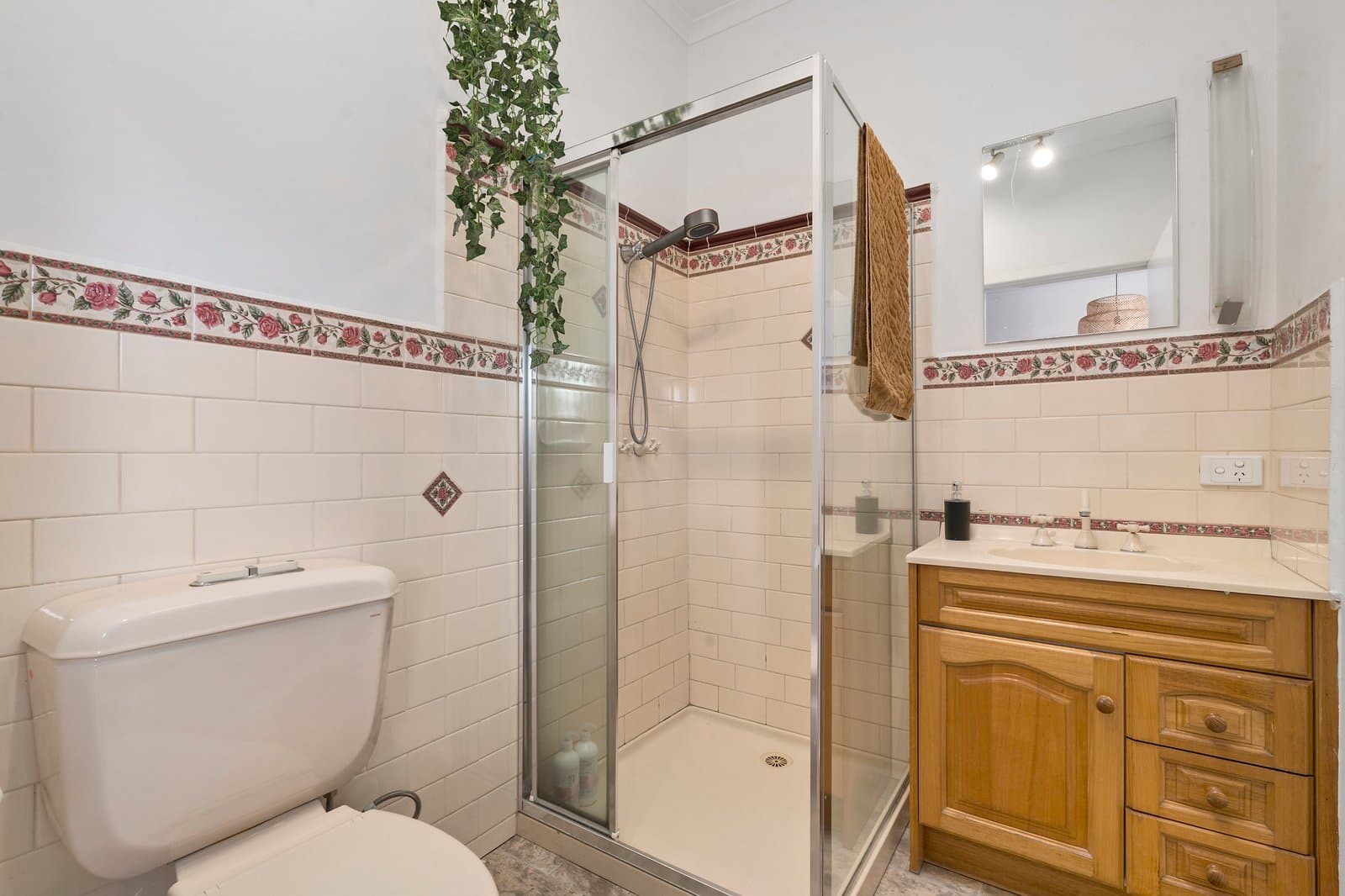 584 Centre Road, Bentleigh, Bentleigh - Thumbnail 2