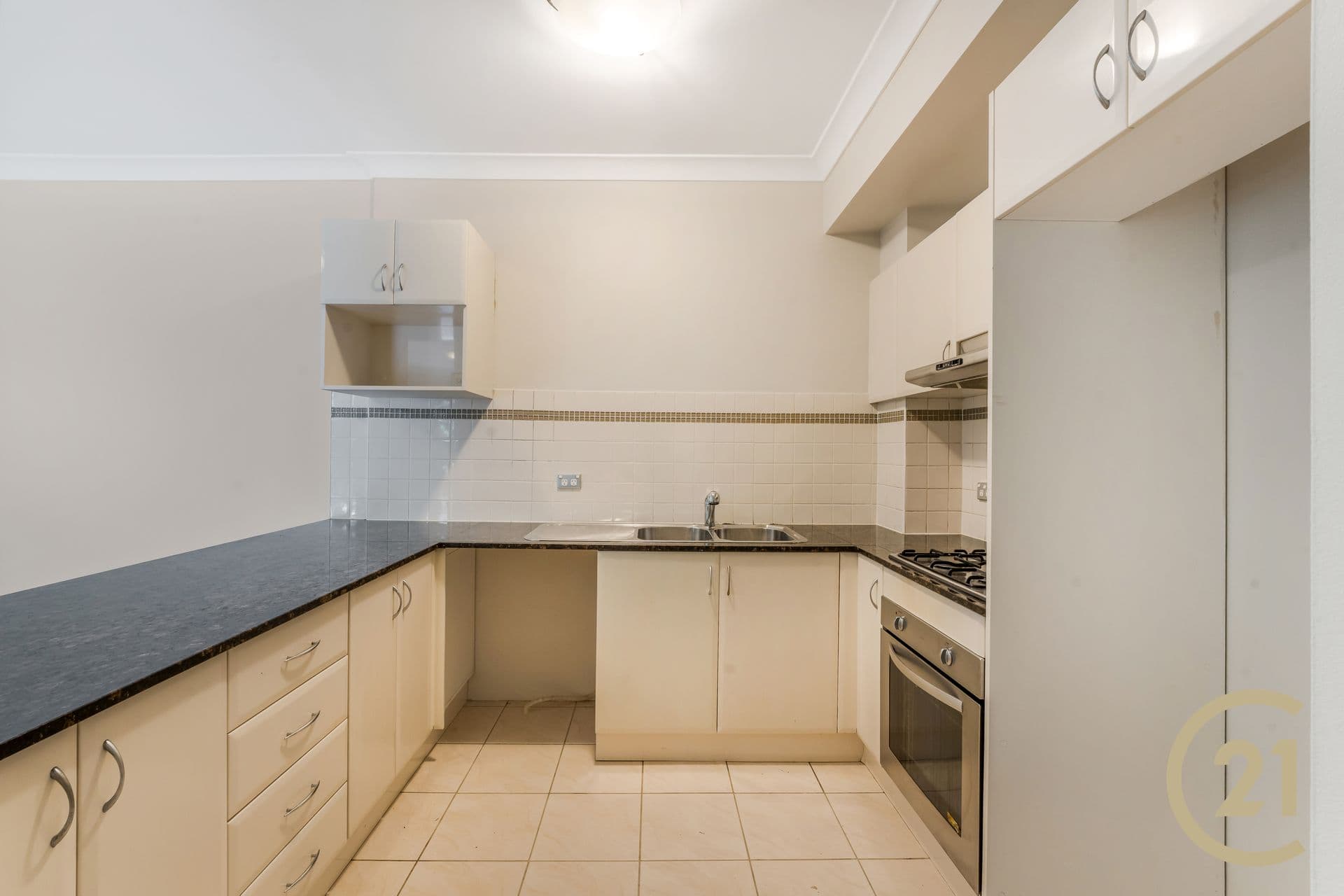 1/8-10 Browne Parade, Warwick Farm, NSW, 2170, Warwick Farm - Thumbnail 3