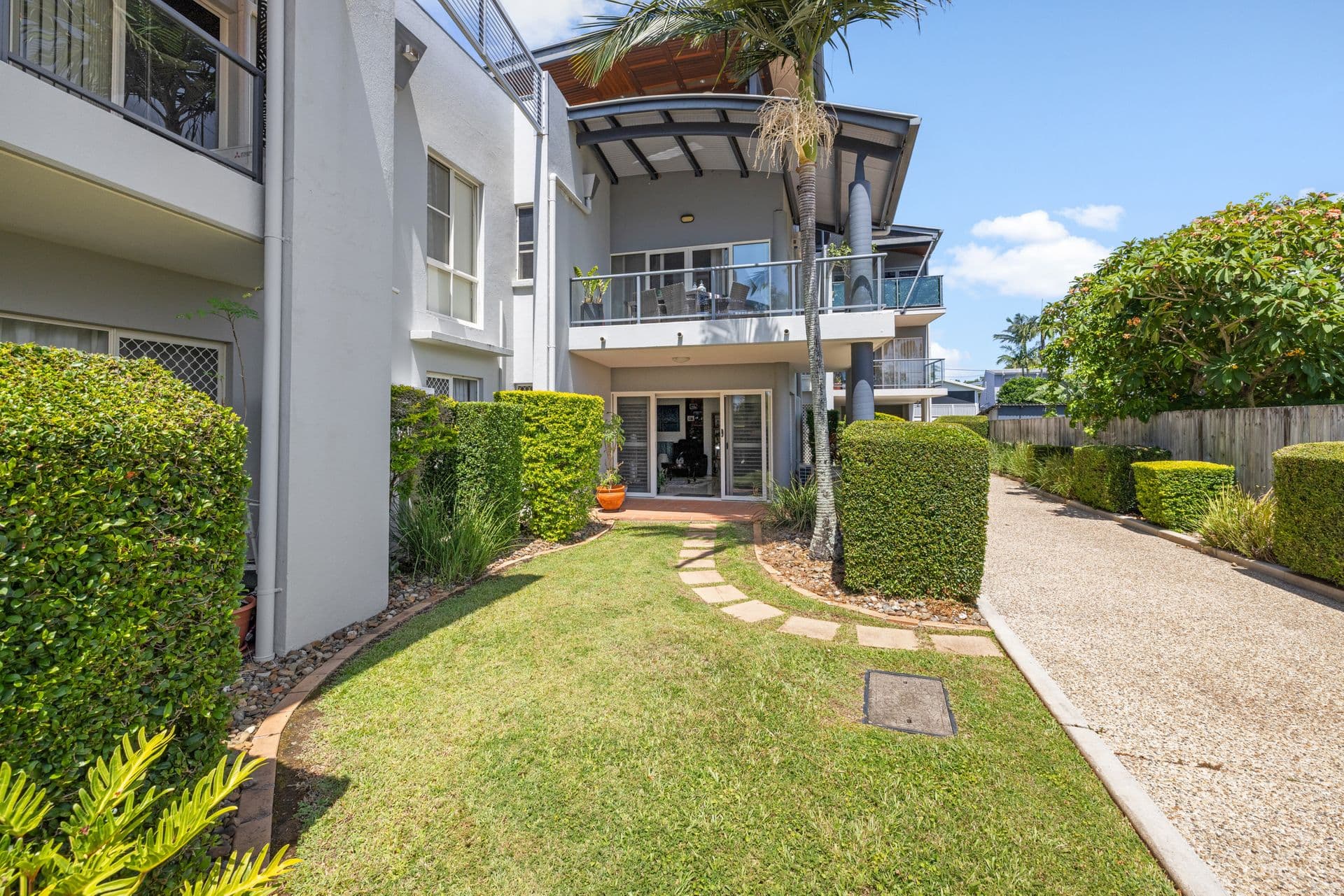 2/42 Oyster Point Esplanade, Scarborough, QLD, 4020, Scarborough - Thumbnail 4