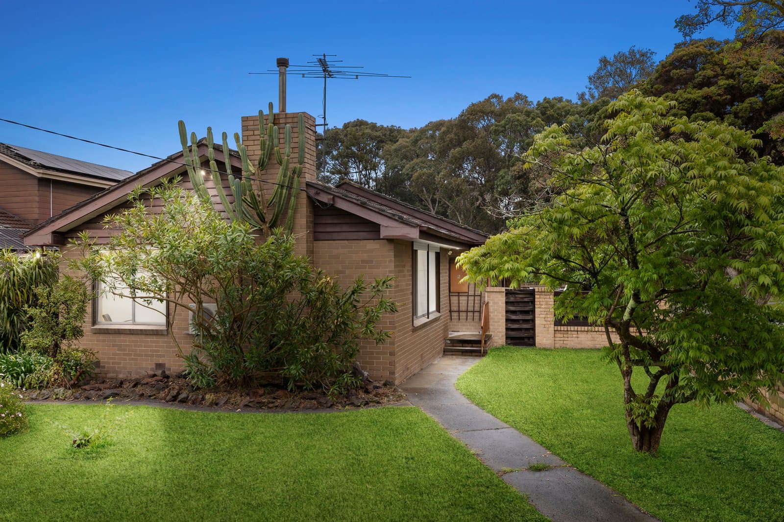5 Simon Street, Clayton South, Clayton South - Thumbnail 2