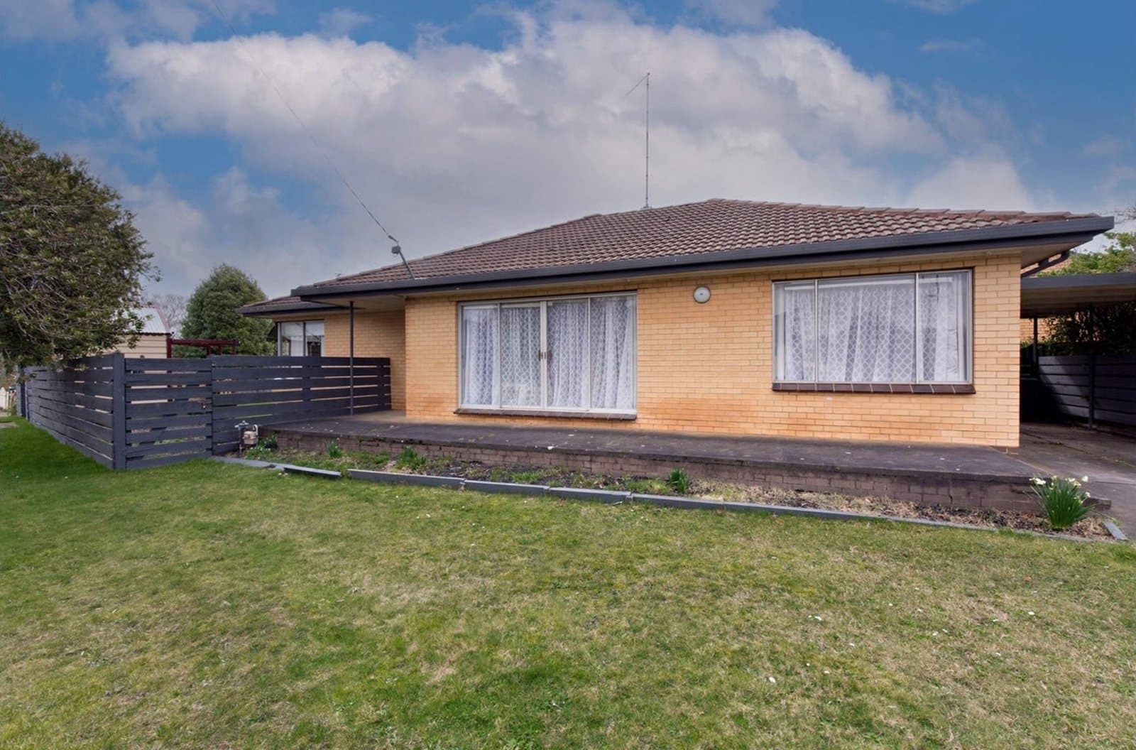 4 Towong Street, Alfredton, Alfredton - Image 1