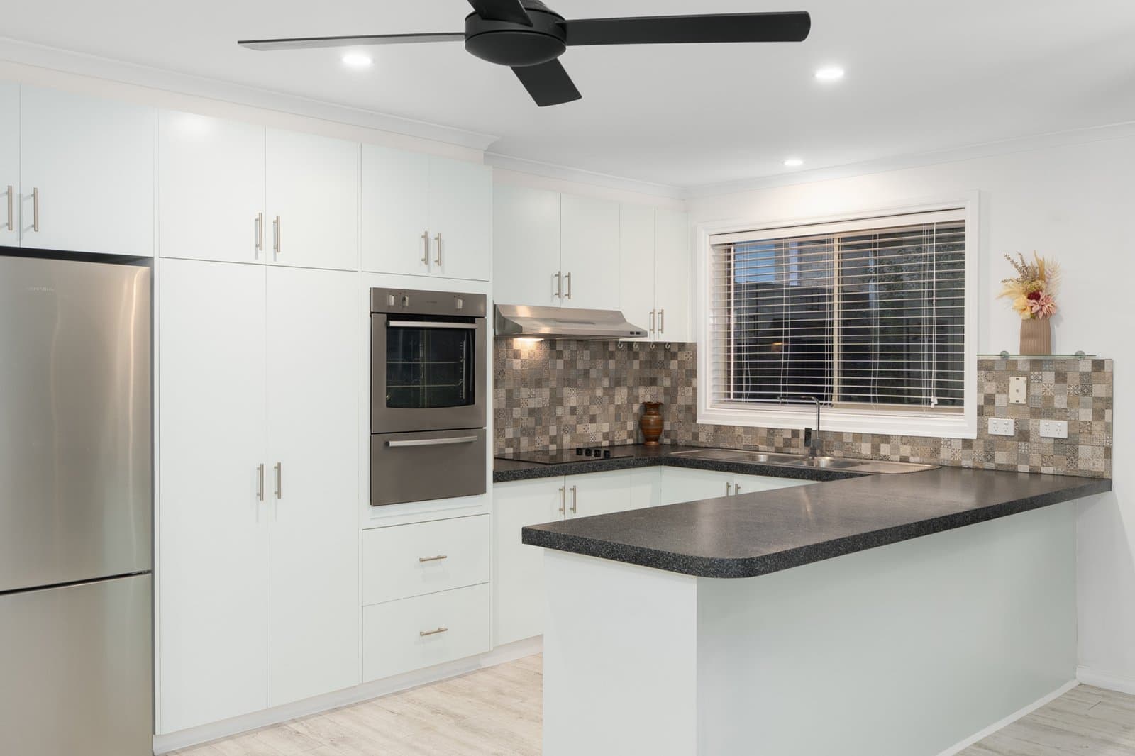 25 Heytesbury Drive, Leopold, Leopold - Thumbnail 4