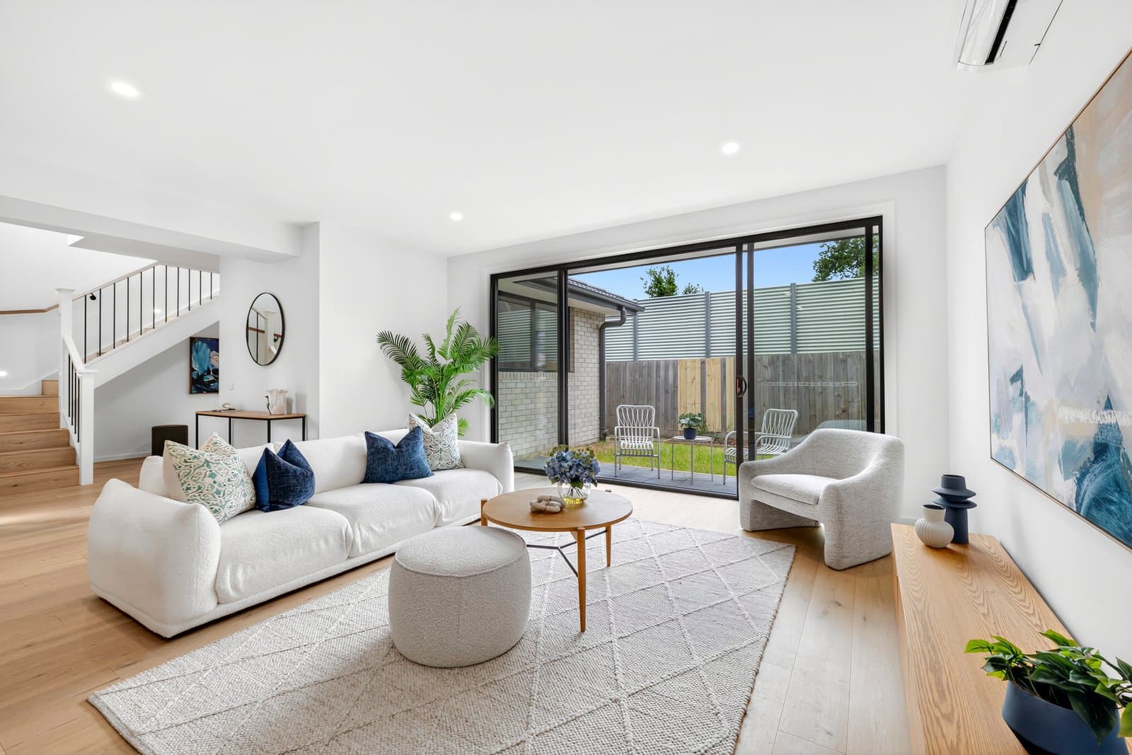 2/8-10 McIntosh Street, Oakleigh, Oakleigh - Thumbnail 3
