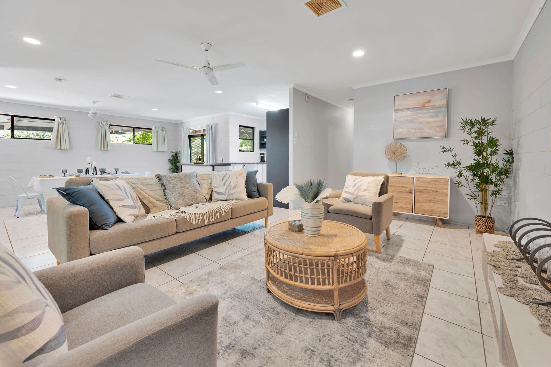 8 Robbins Court, Wulguru, QLD, 4811, Wulguru - Image 1