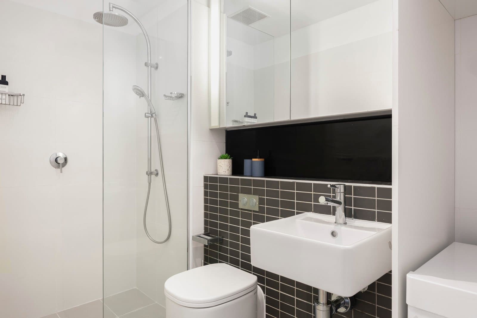 2/573 Glen Huntly Road, Elsternwick, Elsternwick - Image 1