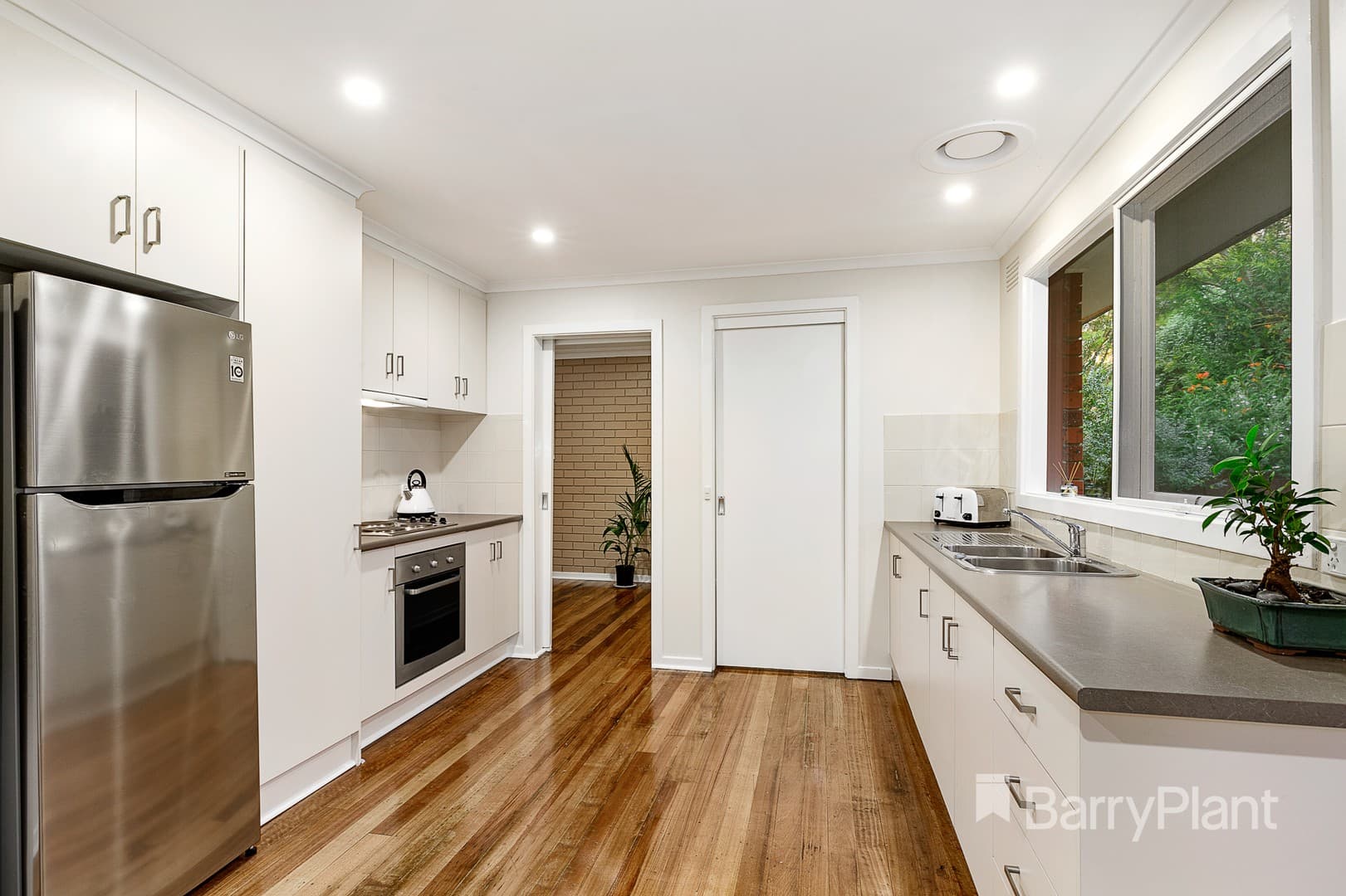 5/98-100 Mount Pleasant Road, Nunawading, VIC 3131, Salisbury Heights - Thumbnail 2