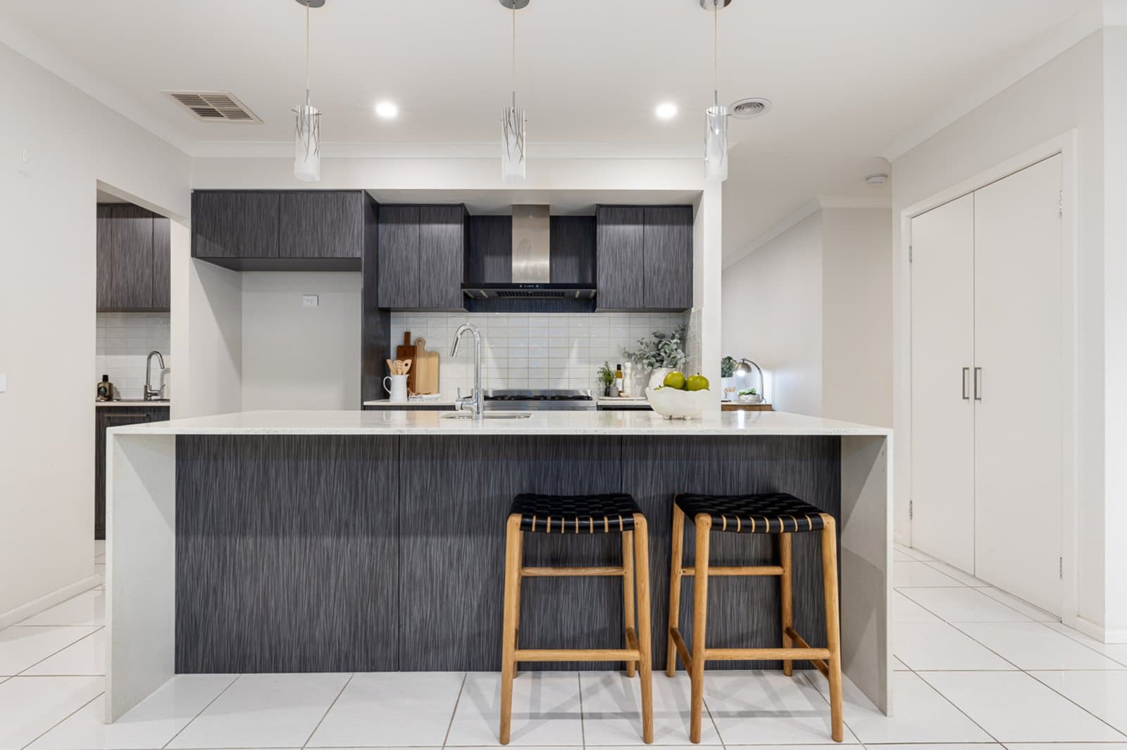 27 Limetree Way, Lake Gardens, Lake Gardens - Thumbnail 6