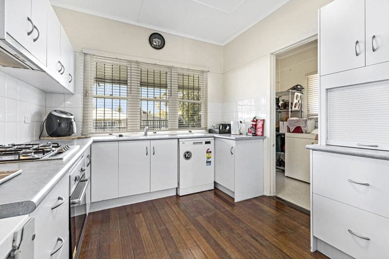 34 Hellen Street                                                                                            
                                                    BALD HILLS, QLD 4036, Bald Hills - Thumbnail 4