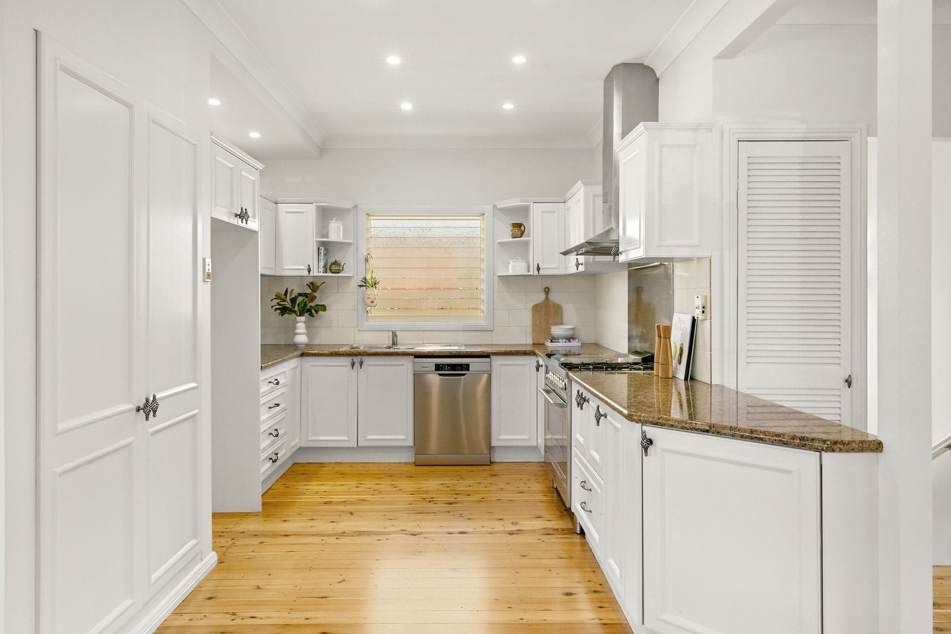 28 High Street, Thirroul, NSW 2515, Thirroul - Thumbnail 2