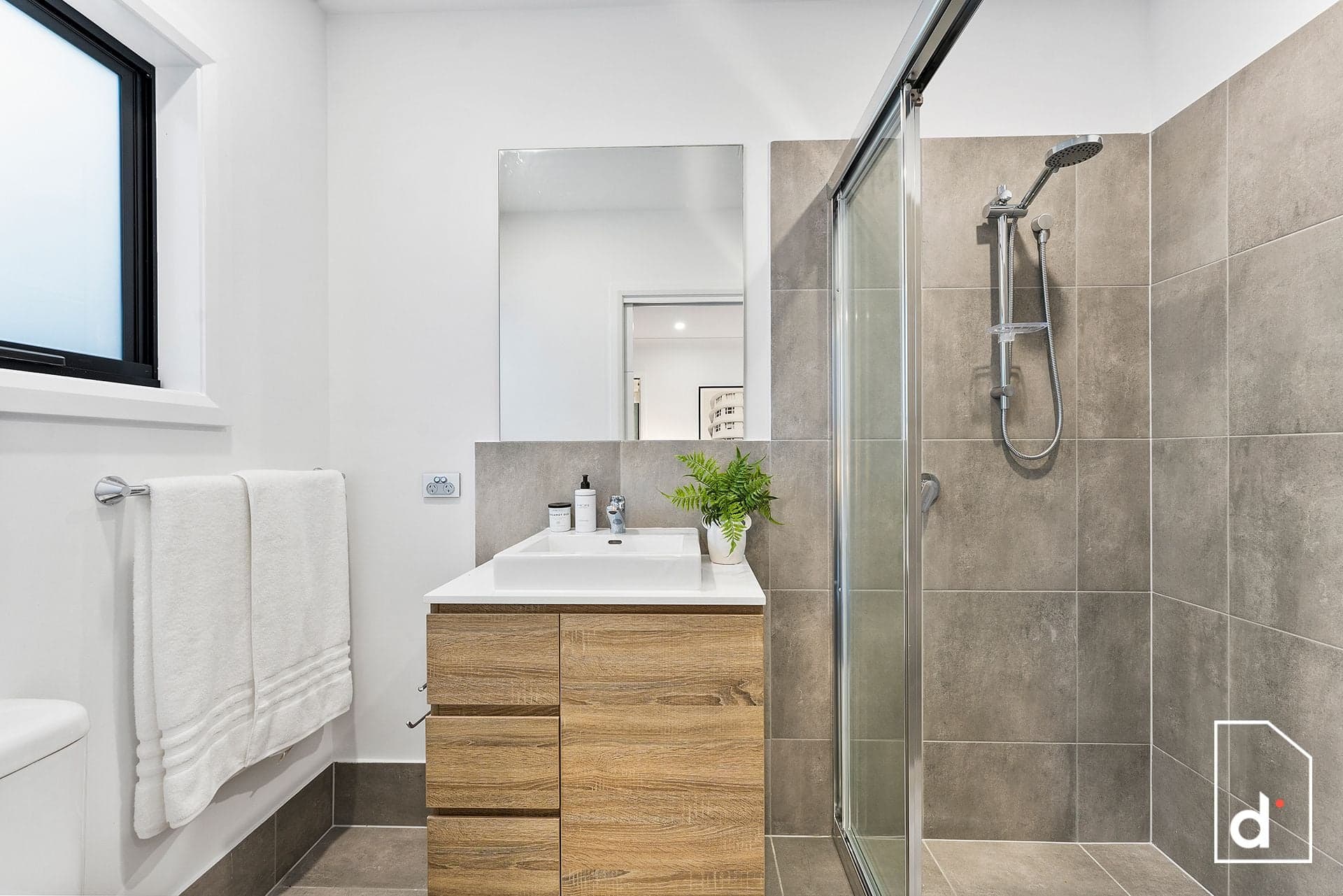13A Pass Avenue, Thirroul, NSW 2515, Thirroul - Thumbnail 8