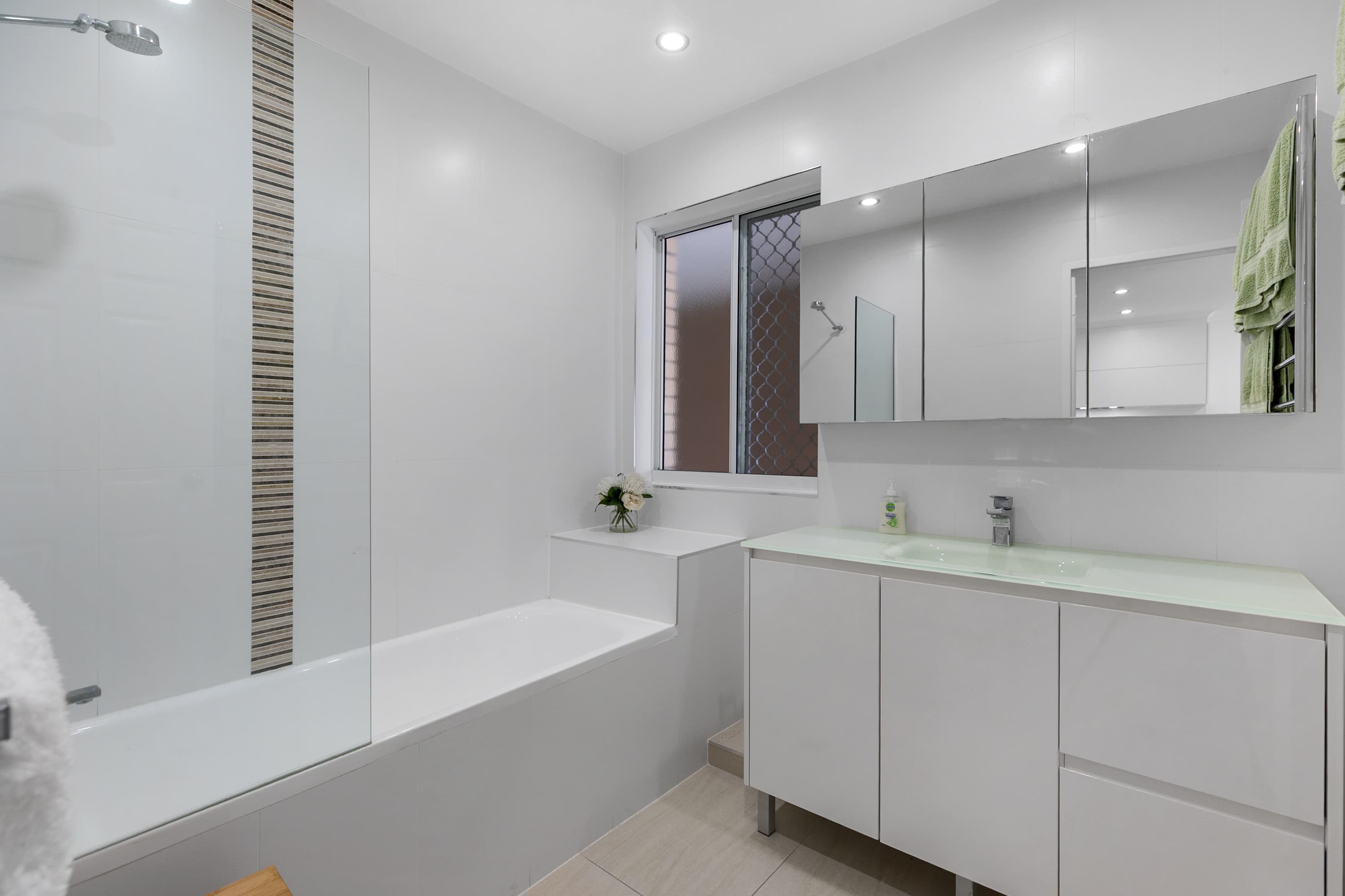 24/2 Serenity Close, Noosa Heads, Noosa Heads - Image 1