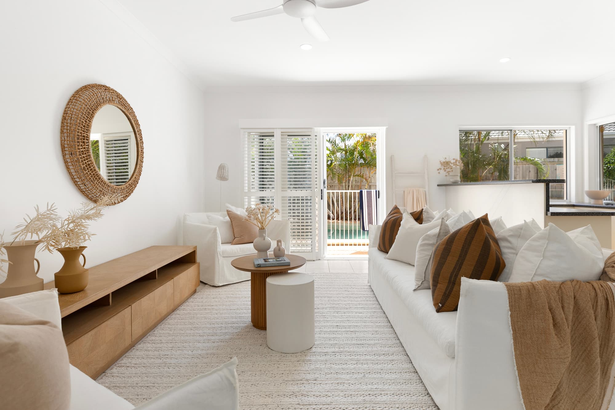 19 Wavecrest Drive, Castaways Beach, Castaways Beach - Thumbnail 5