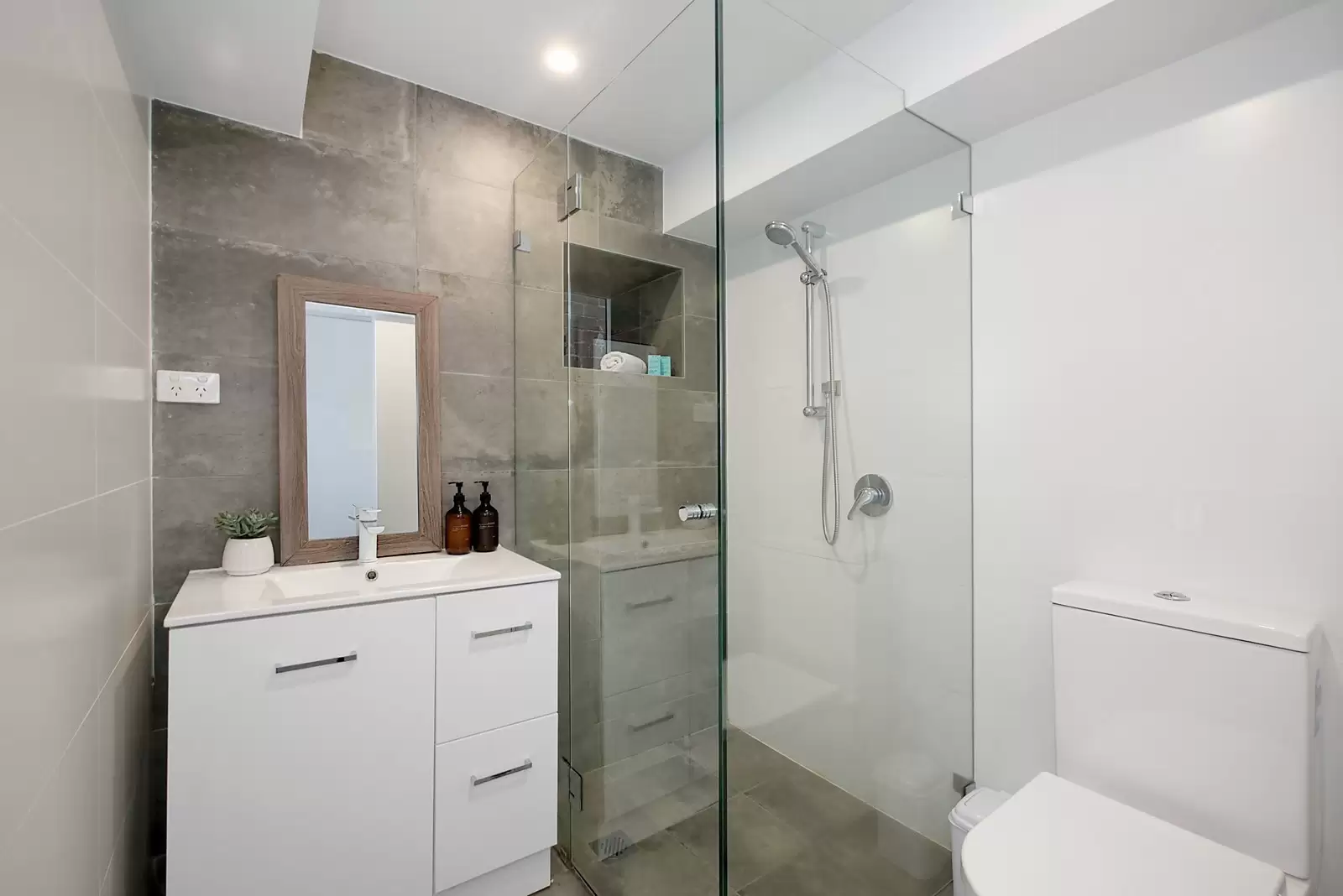 6/211-215 Bondi Road, Bondi, Toukley - Thumbnail 8