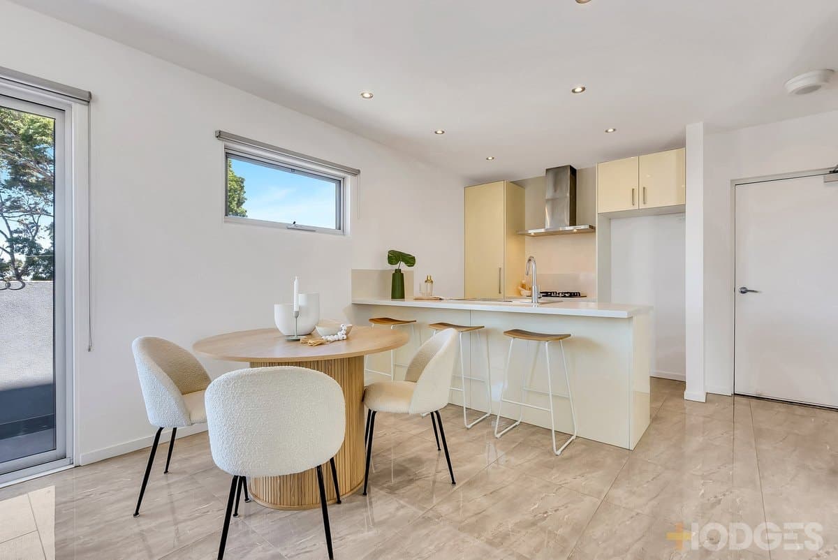 9 / 152 Balcombe Road, Mentone, VIC, 3194, Mentone - Thumbnail 2