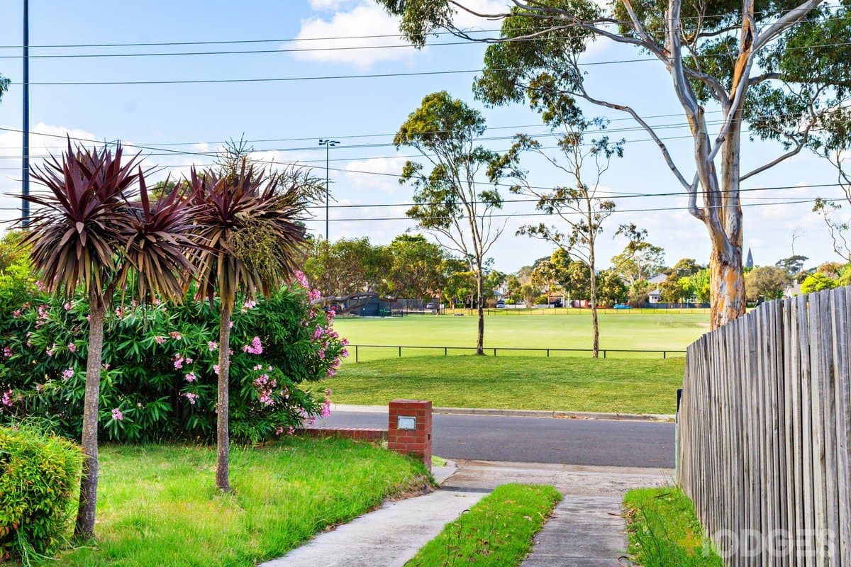 96 David Street, Hampton, VIC, 3188, Hampton - Thumbnail 2