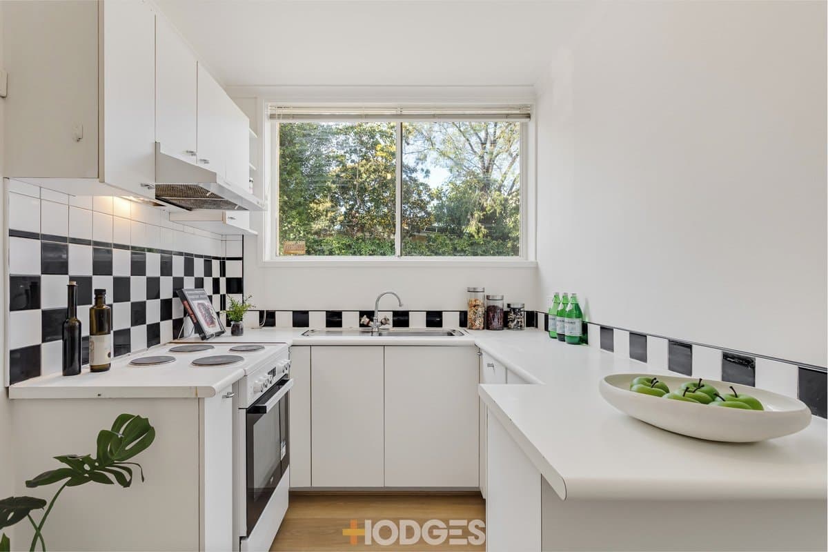 1 / 37 Yambla Street, CLIFTON HILL, VIC, 3068, Clifton Hill - Thumbnail 3