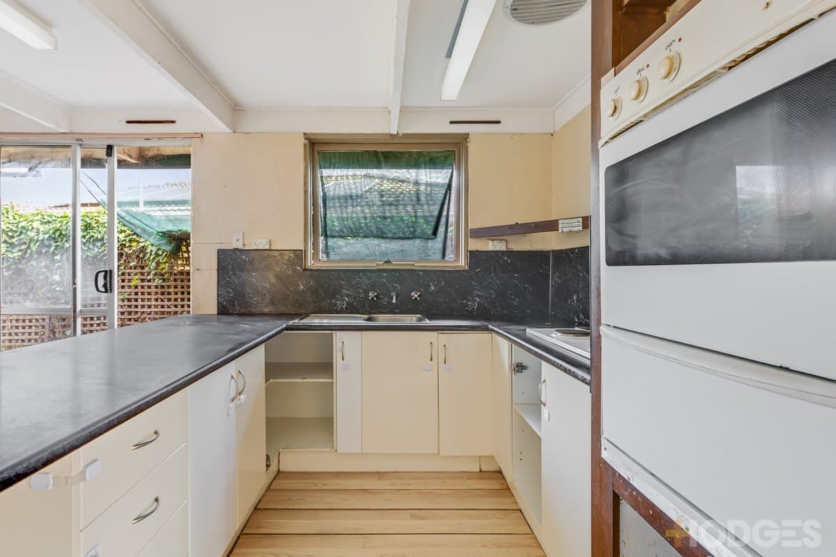 62 Marina Drive, Melton, VIC, 3337, Melton - Thumbnail 2