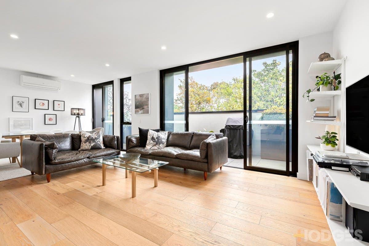 206 / 30 Munro Avenue, Cheltenham, VIC, 3192, Cheltenham - Thumbnail 2