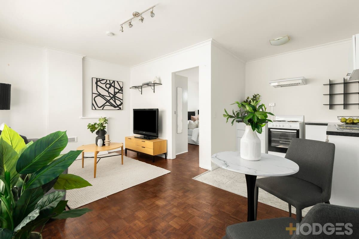 2 / 12 Carmichael Street, West Footscray, VIC, 3012, Burrum Heads - Thumbnail 3