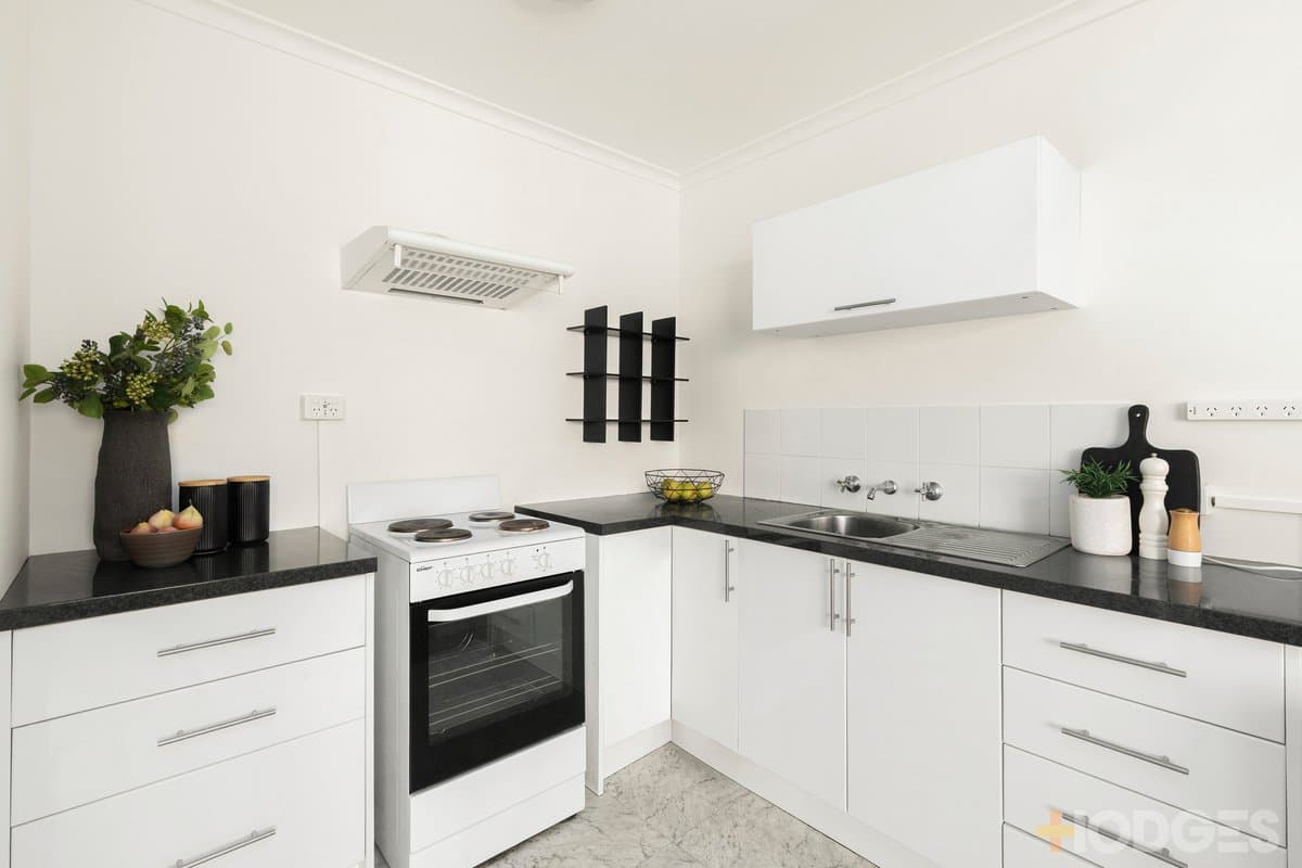 2 / 12 Carmichael Street, West Footscray, VIC, 3012, Burrum Heads - Thumbnail 5
