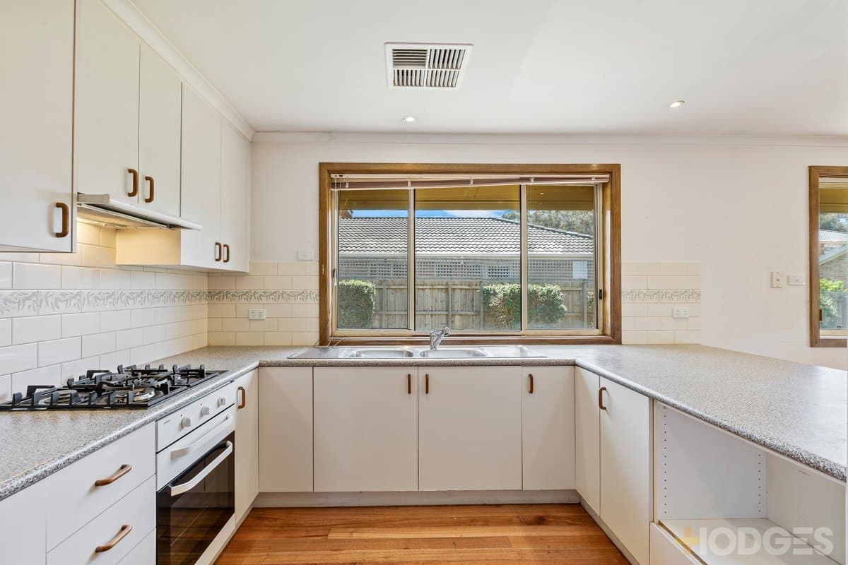 37 Applewood Drive, Knoxfield, VIC, 3180, Knoxfield - Thumbnail 7