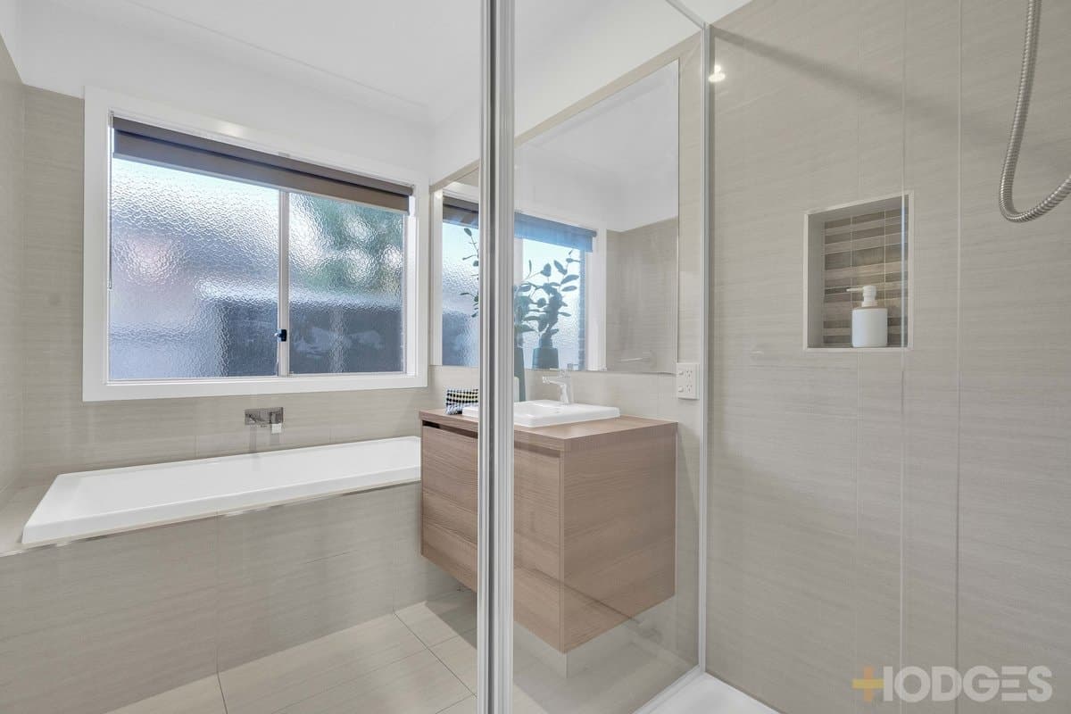 2 / 4b Delville Avenue, Mentone, VIC, 3194, Mentone - Thumbnail 6