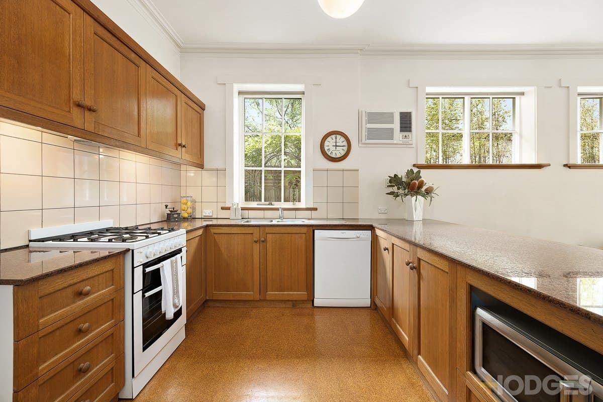 30 The Avenue, Hampton, VIC, 3188, Hampton - Thumbnail 7