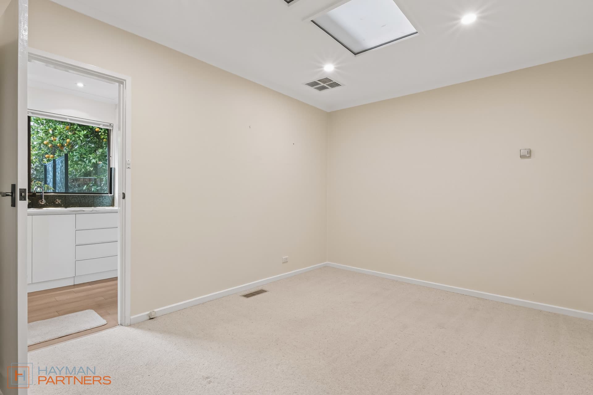 9 Mair Place, Curtin ACT 2605, Curtin - Thumbnail 7