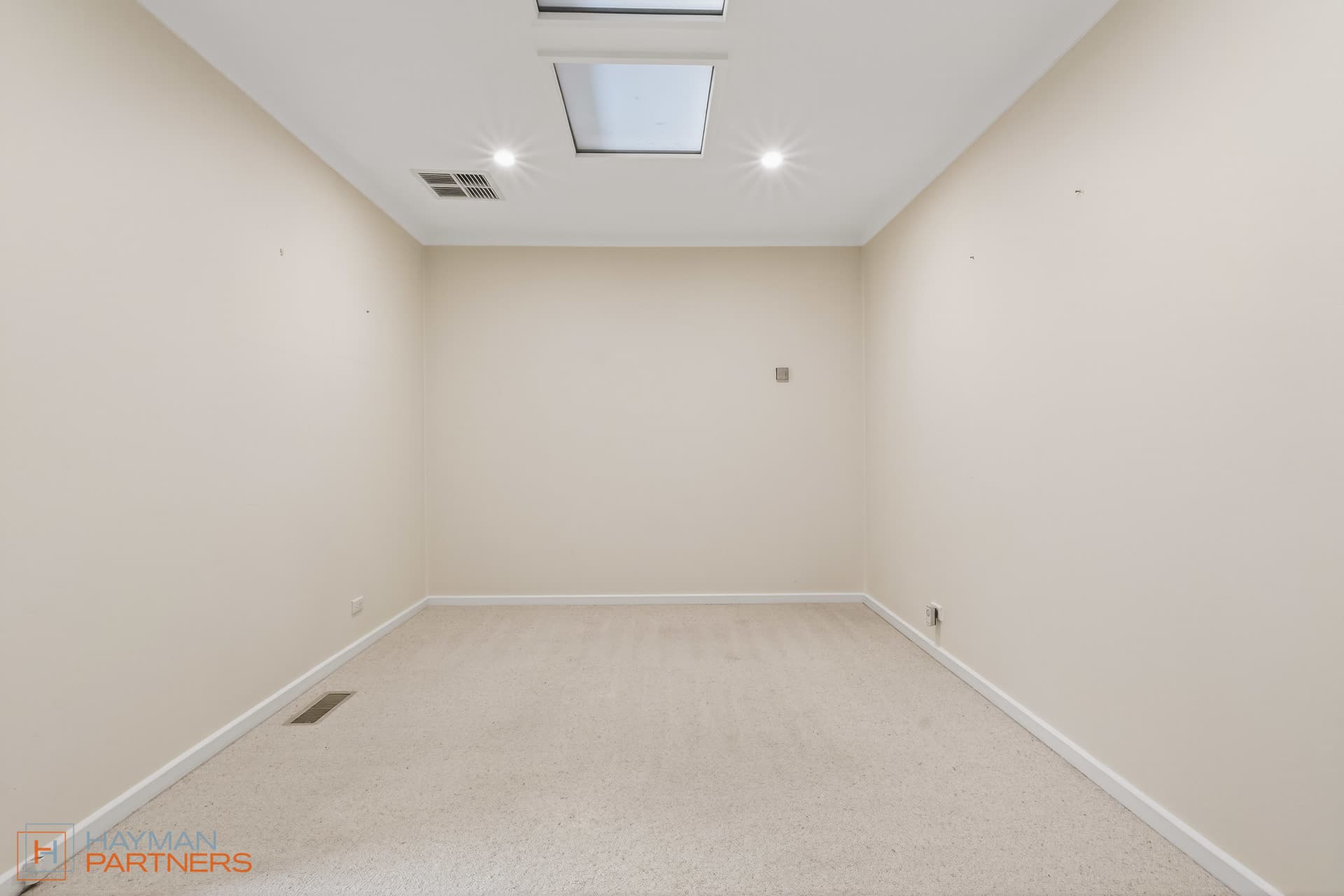 9 Mair Place, Curtin ACT 2605, Curtin - Thumbnail 8