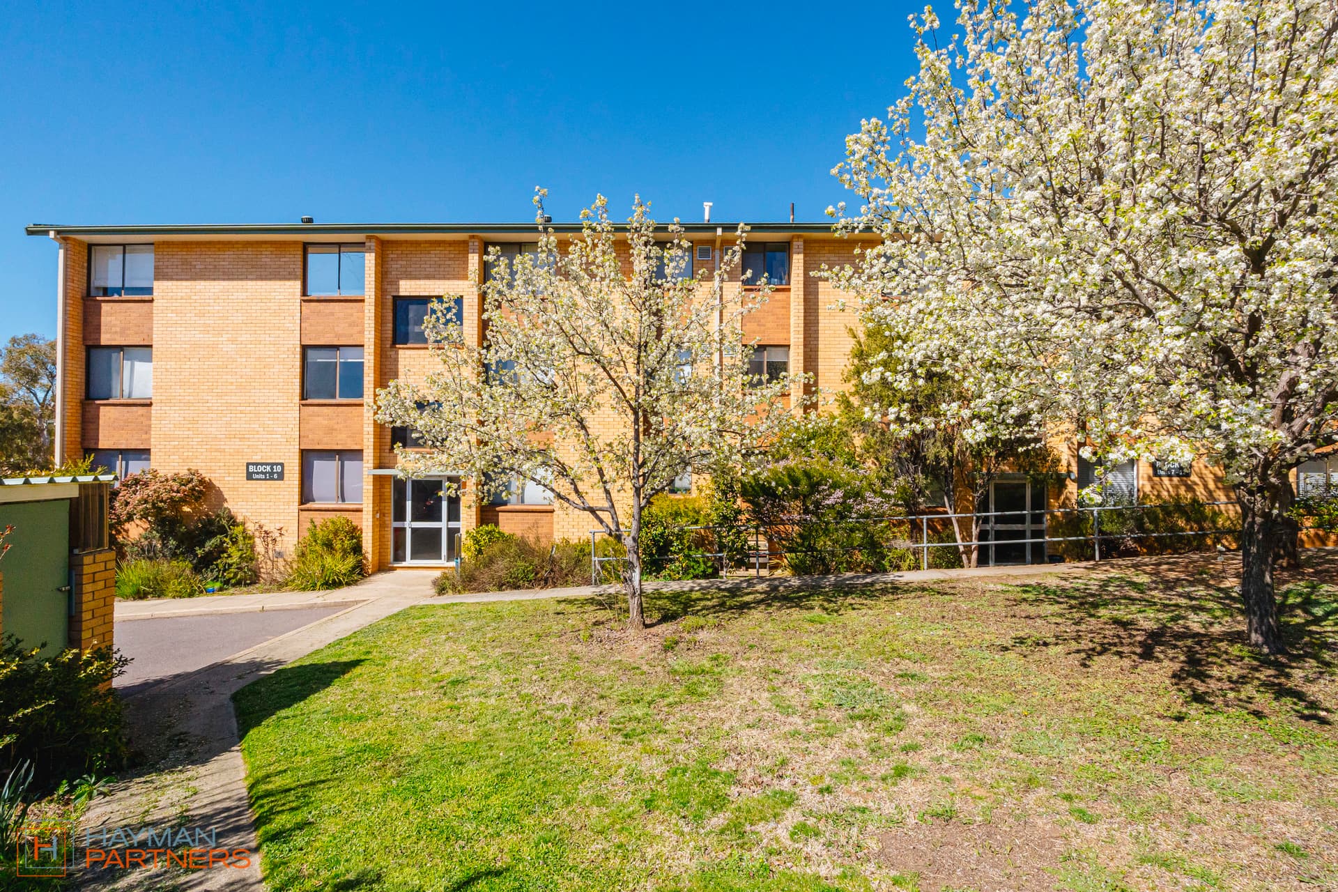 10/8 Walsh Place, Curtin ACT 2605, Curtin - Image 1