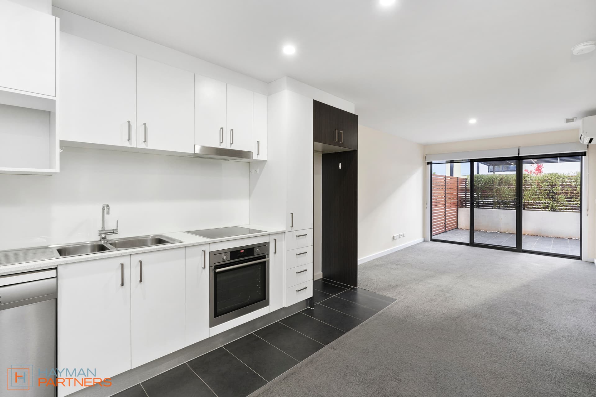 4/50 Hillcrest Street, Crace ACT 2911, Crace - Thumbnail 2