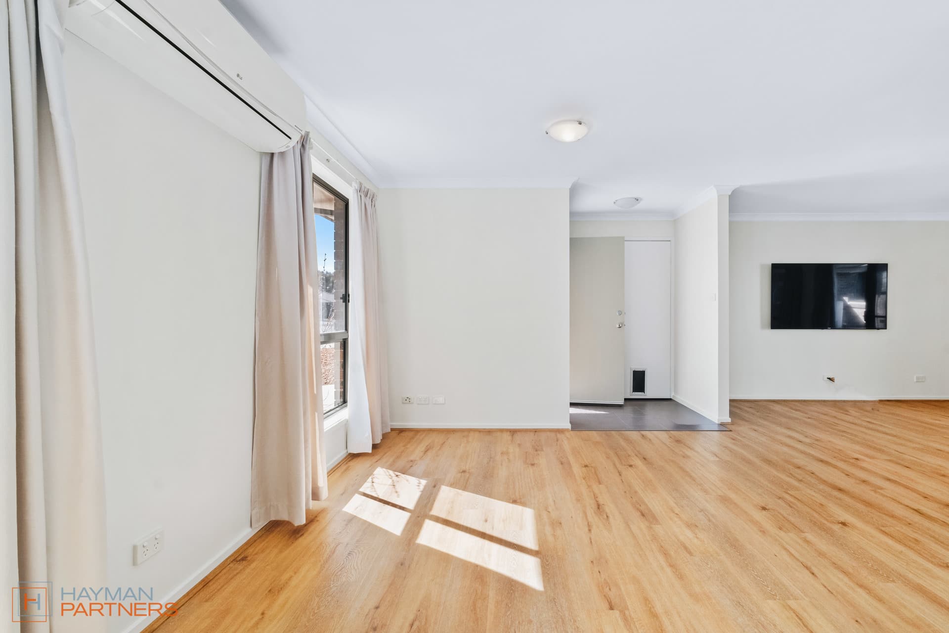 2 Sax Place, Macgregor ACT 2615, Macgregor - Thumbnail 2