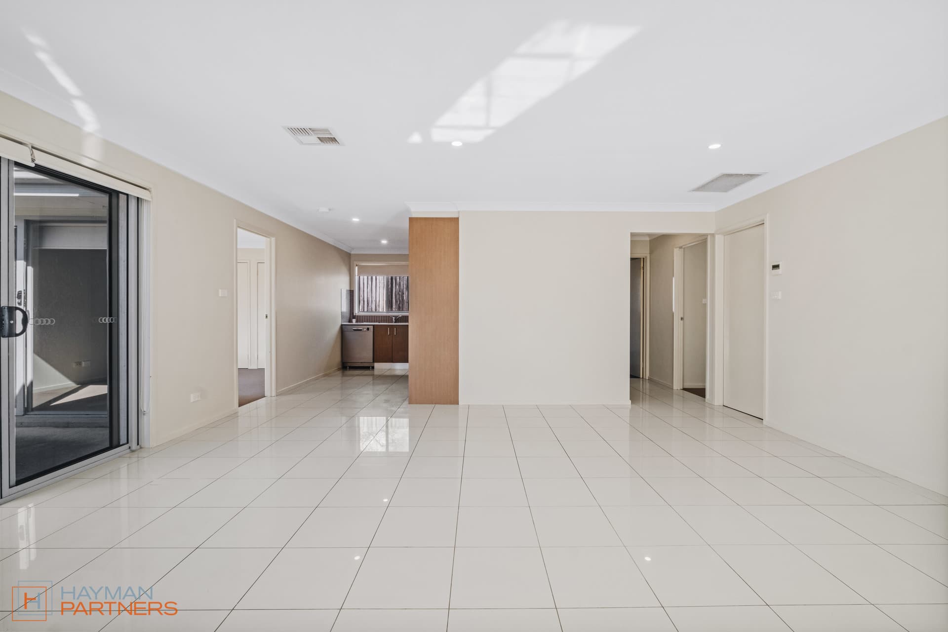 7/6 Clark Close, Spence ACT 2615, Spence - Thumbnail 2