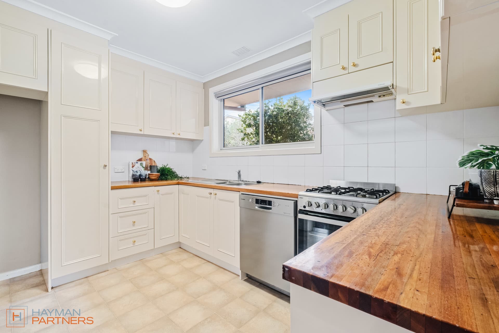 87 Birdwood Street, Hughes ACT 2605, Hughes - Thumbnail 5