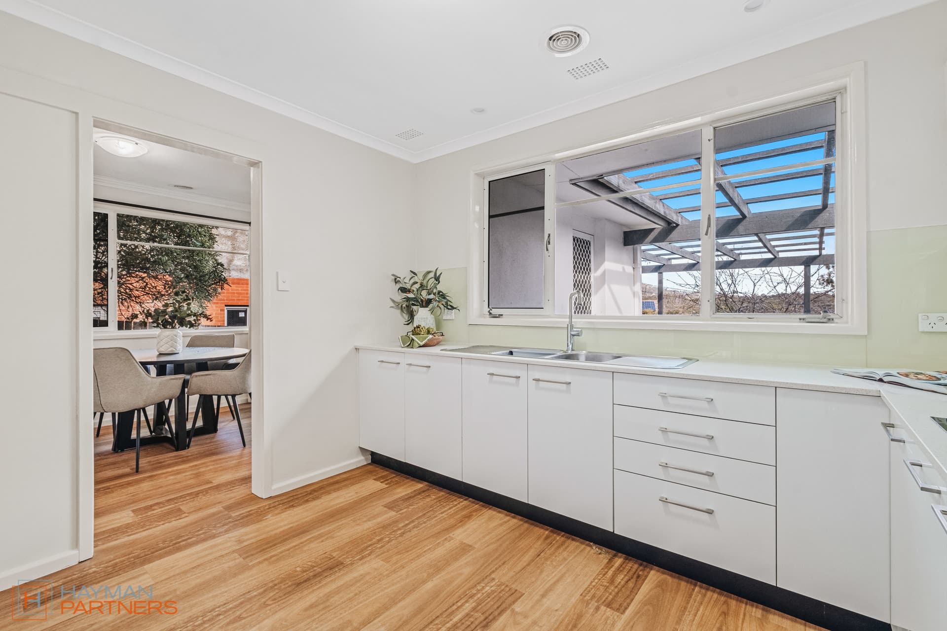 13 Raoul Place, Lyons ACT 2606, Lyons - Thumbnail 7