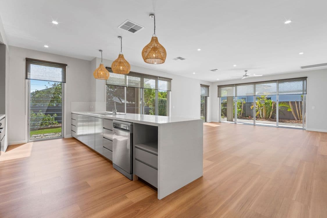 2 Ruthenium Court, HOPE ISLAND, QLD 4212, Hope Island - Thumbnail 4