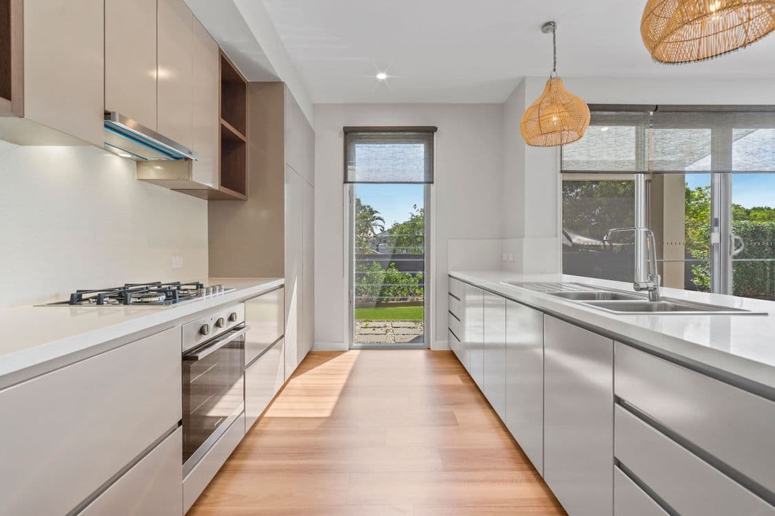 2 Ruthenium Court, HOPE ISLAND, QLD 4212, Hope Island - Thumbnail 5