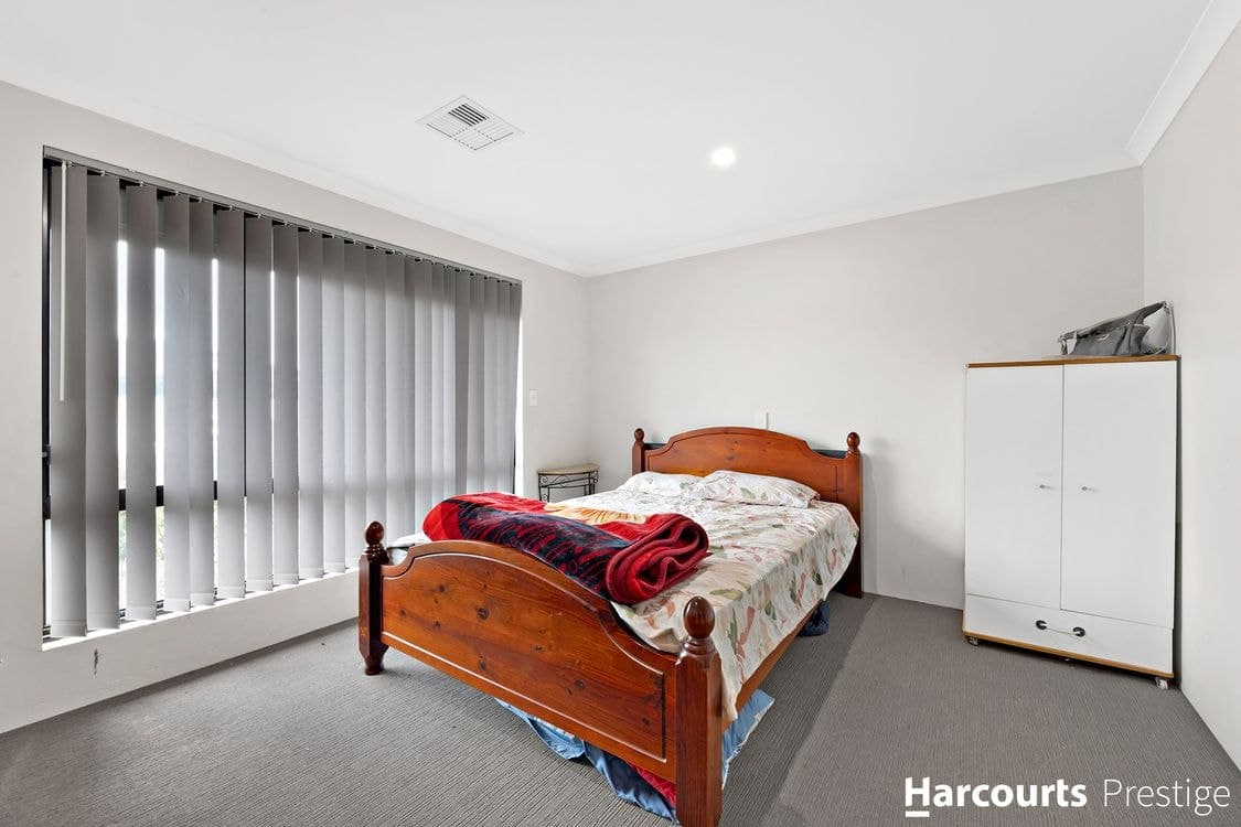 112 Verdant Crescent, SEVILLE GROVE, WA 6112, Seville Grove - Thumbnail 2