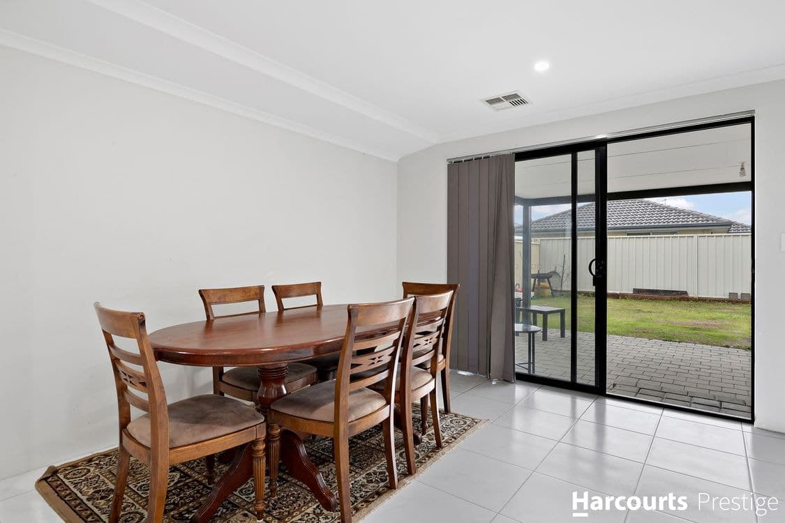 112 Verdant Crescent, SEVILLE GROVE, WA 6112, Seville Grove - Thumbnail 7