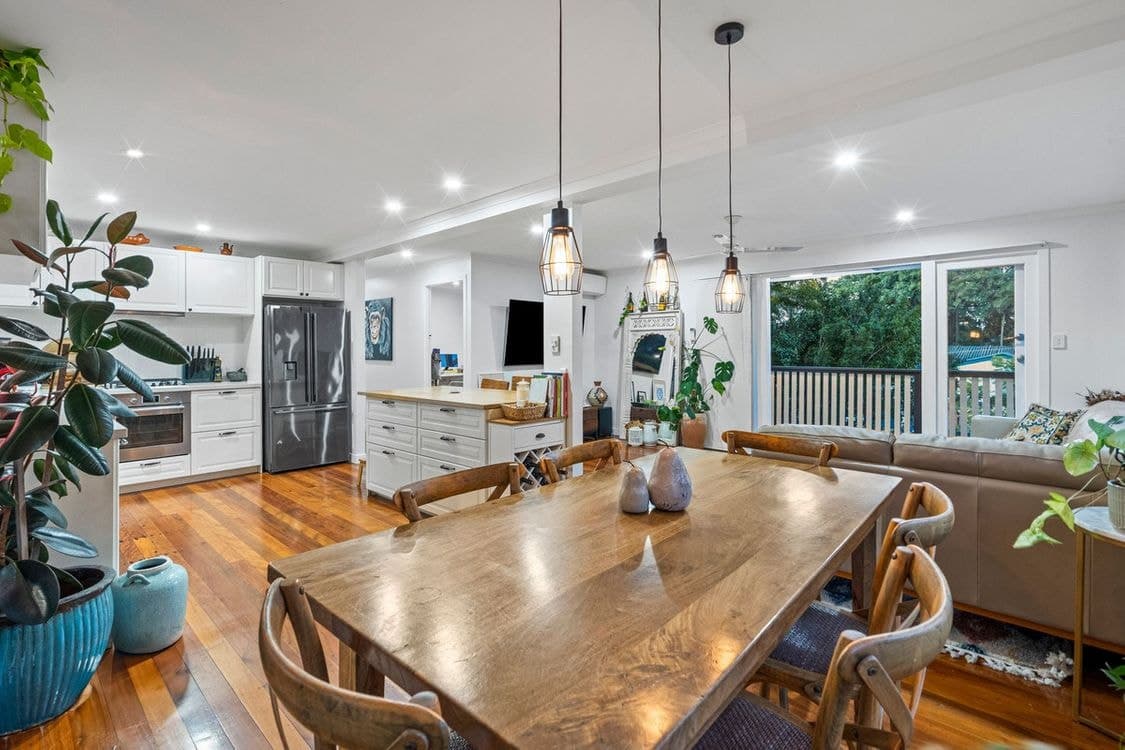 82 Ringrose Street, Stafford Heights, QLD 4053, Stafford Heights - Thumbnail 2