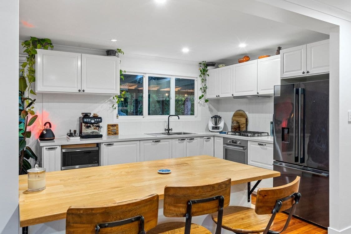 82 Ringrose Street, Stafford Heights, QLD 4053, Stafford Heights - Thumbnail 5