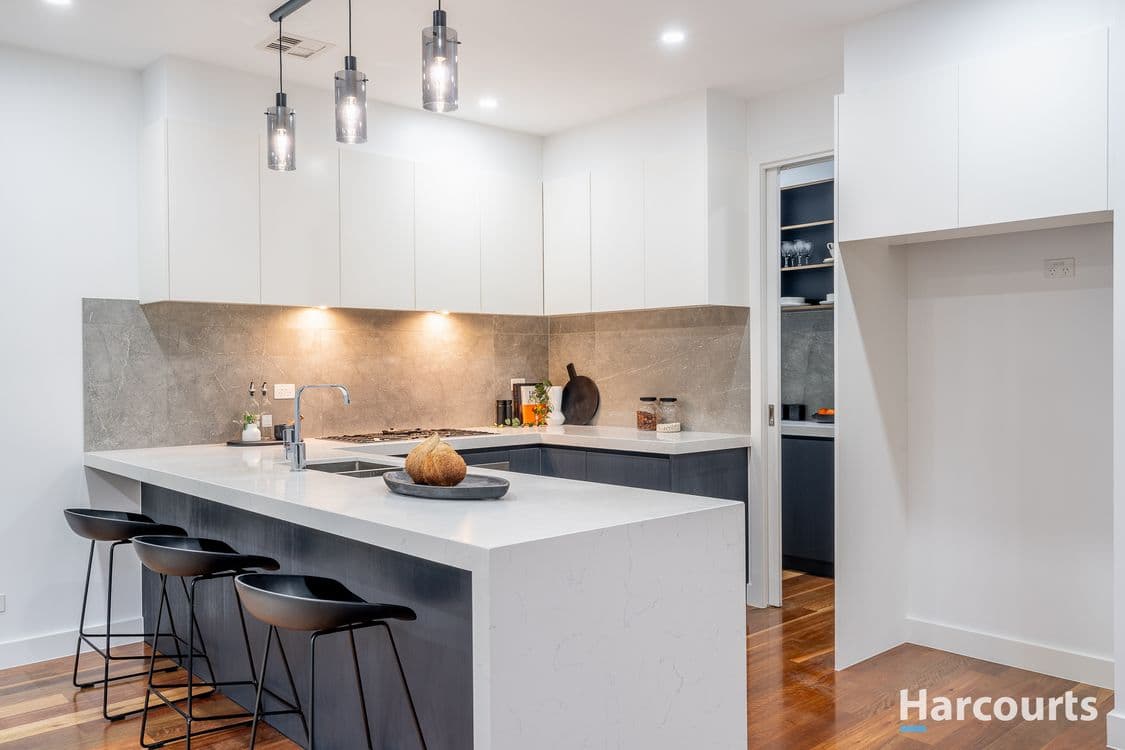 3 Brendan Avenue, DONCASTER, VIC 3108, Doncaster - Thumbnail 3