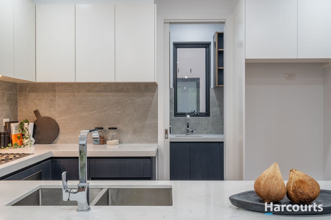 3 Brendan Avenue, DONCASTER, VIC 3108, Doncaster - Thumbnail 5