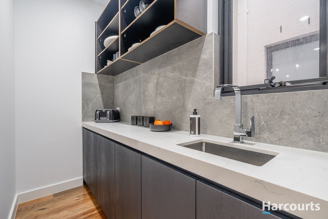 3 Brendan Avenue, DONCASTER, VIC 3108, Doncaster - Thumbnail 6