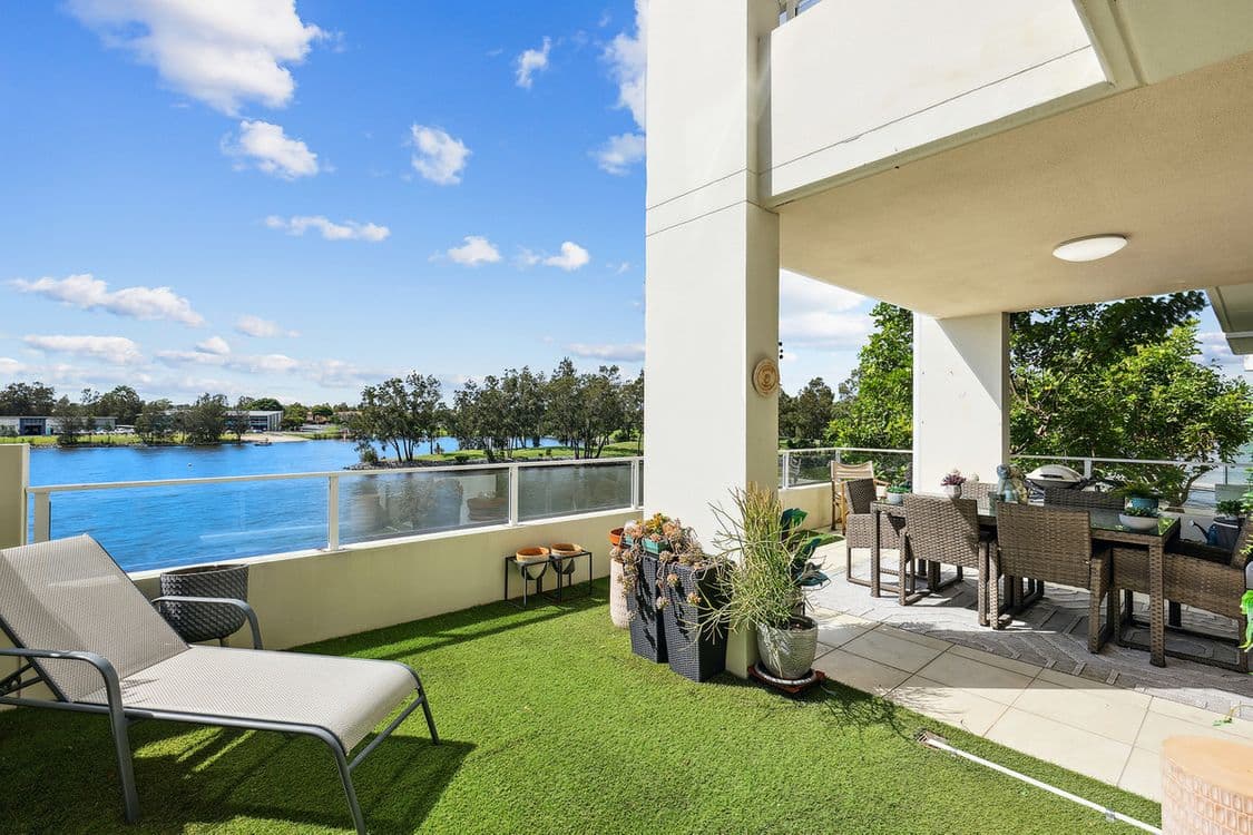 2/1 Lakefront Crescent, Varsity Lakes, QLD 4227, Varsity Lakes - Thumbnail 5