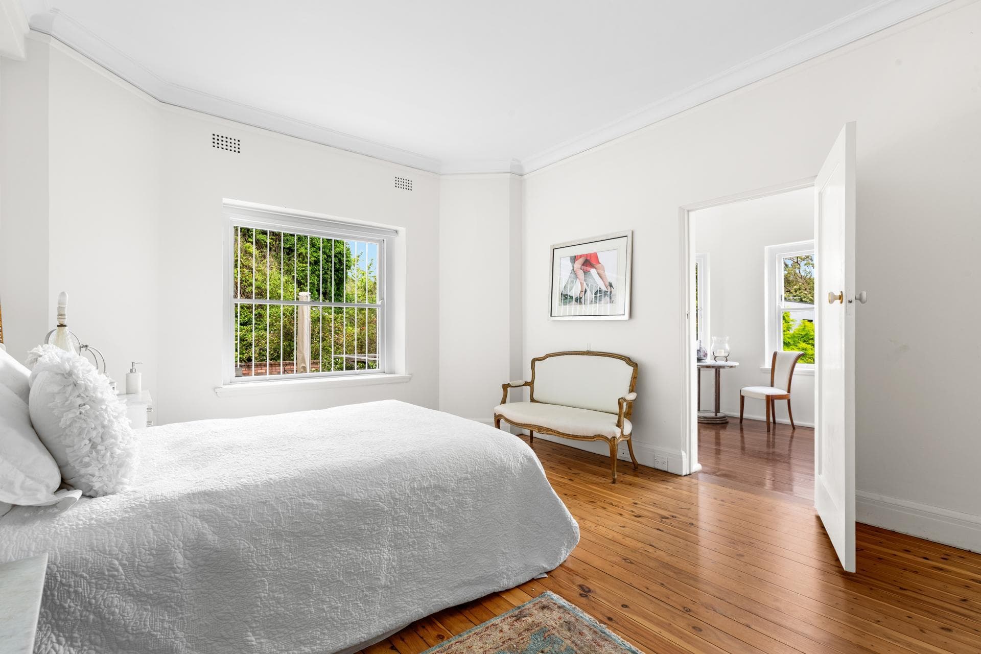 2/12A Leura Road, Double Bay, Double Bay - Thumbnail 3